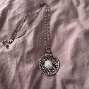 Elegant Silver Pendant Necklace
